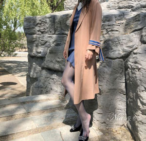 男人吃奶摸下挵进去高抬腿_国产剧日韩免费观看