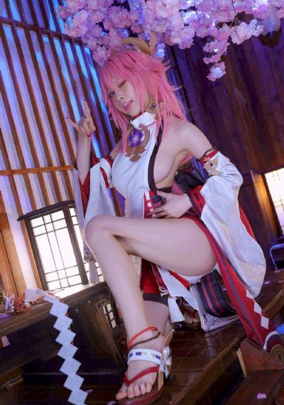 亚洲综合久久精品无码探花极品_高清完整版观看