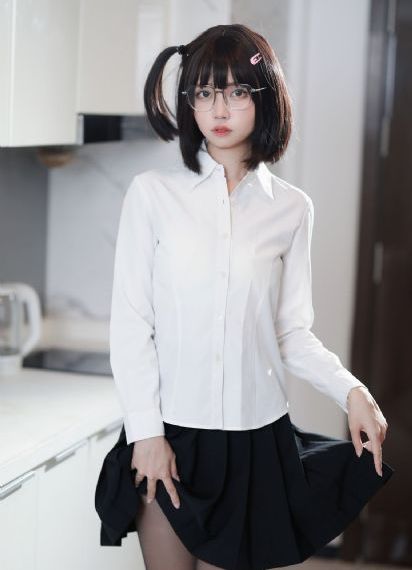 成熟内射A毛片多人插逼_720完整在线观看