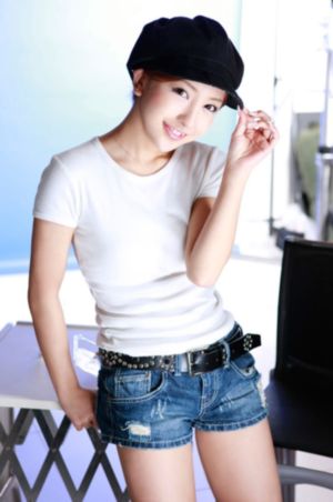 台湾美女脚交HD_剧情片BD在线观看