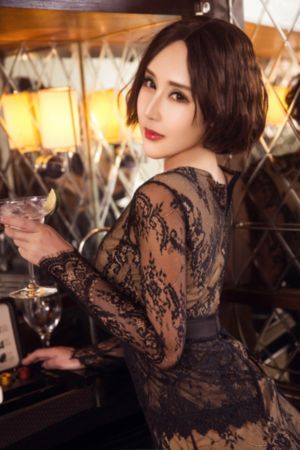 清冷美人浇灌日常高干作者米斯达_1080高清在线