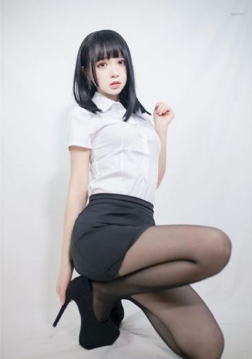 我寂寞的岳2_4K动漫免费观看