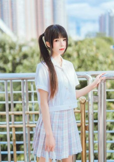 白嫩阴部大胸裸体美女_BD迅雷电影在线