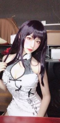 臀大美女干事动态图_HDBD在线观看